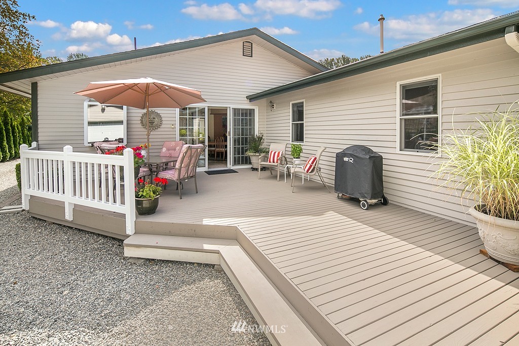 1726 Northeast 24th Street Renton, WA 98056 - Photo 22 of 25 Gallery Image 22