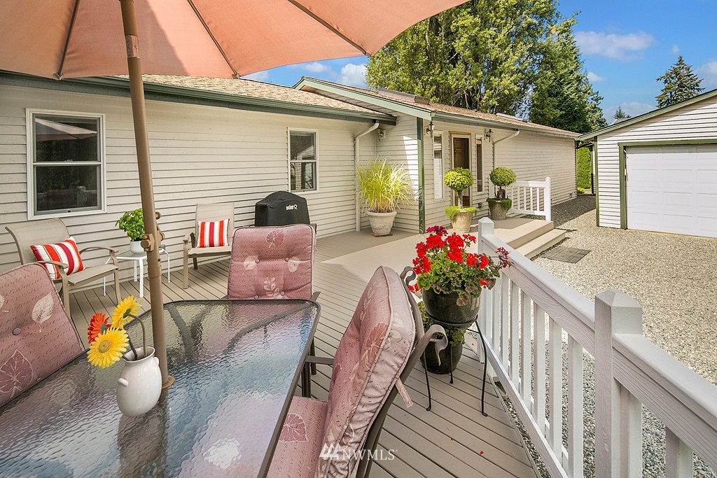 1726 Northeast 24th Street Renton, WA 98056 - Photo 23 of 25 Gallery Image 23