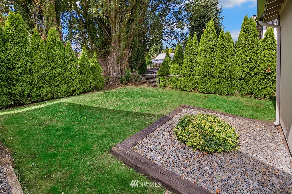 1726 Northeast 24th Street Renton, WA 98056 - Photo 25 of 25 Gallery Image 25