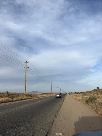 $850,000 | 1 Air Expressway, Adelanto, CA 92301