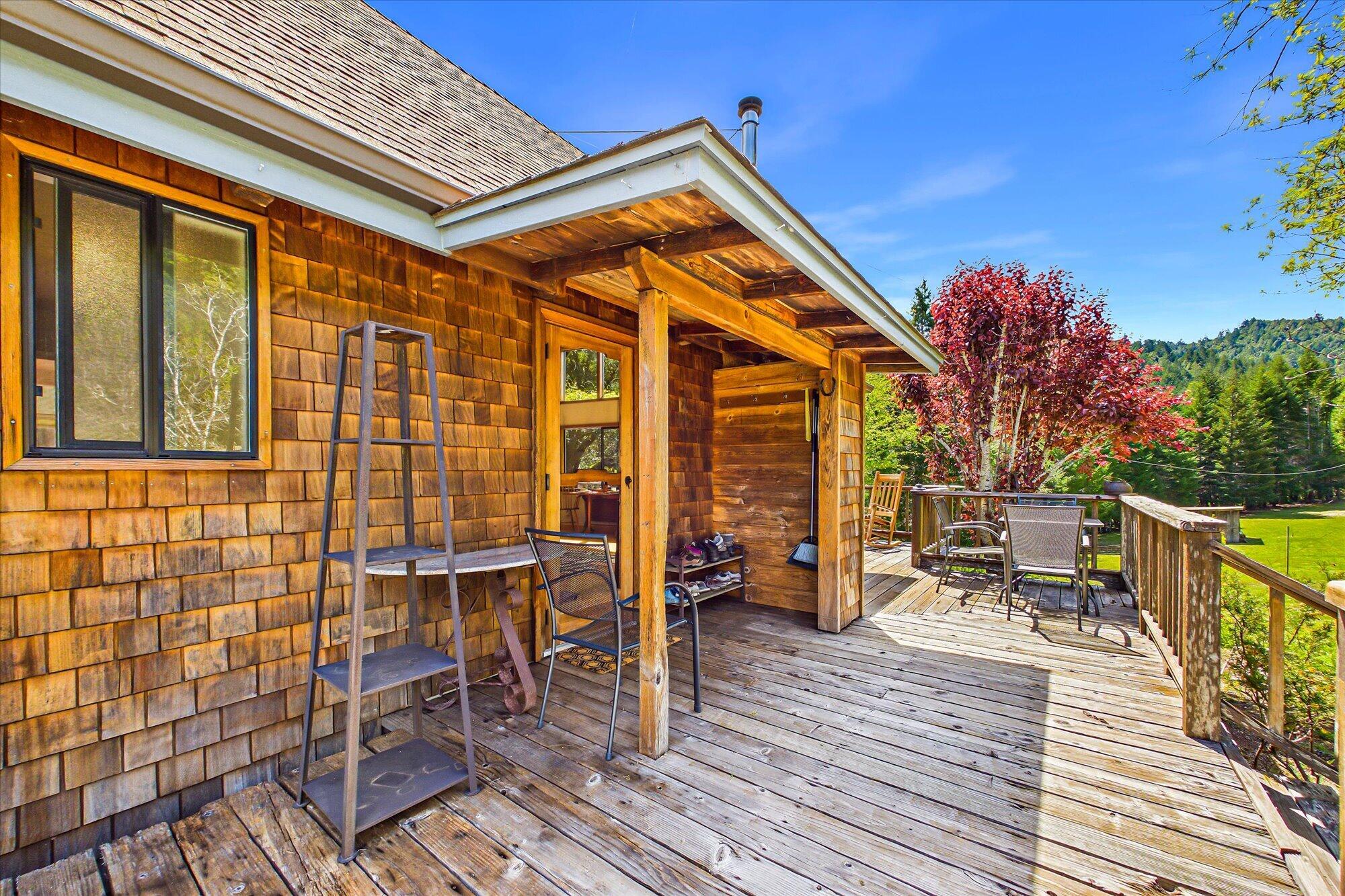 303 Hungry Gulch Road Whitethorn, CA 95589 - Photo 16 of 58