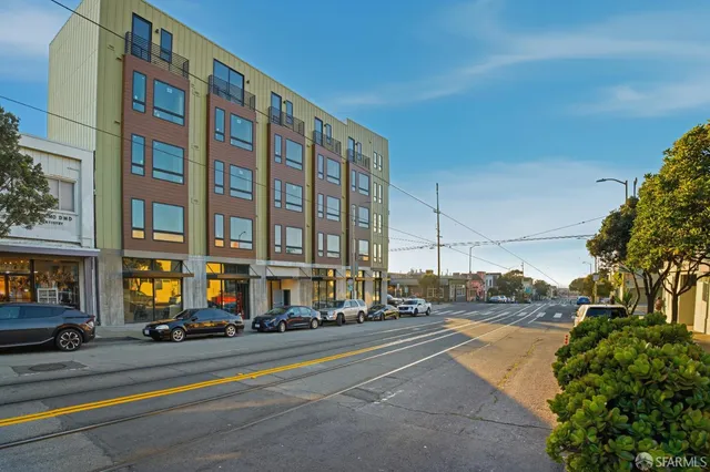 $3,600 | 3945 Judah Street, Unit 305, San Francisco, CA 94122