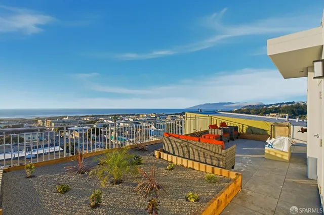 $3,600 | 3945 Judah Street, Unit 305, San Francisco, CA 94122