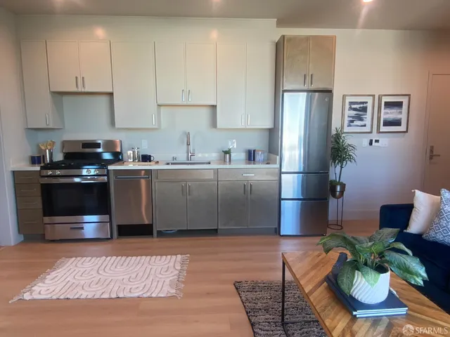 $3,600 | 3945 Judah Street, Unit 305, San Francisco, CA 94122