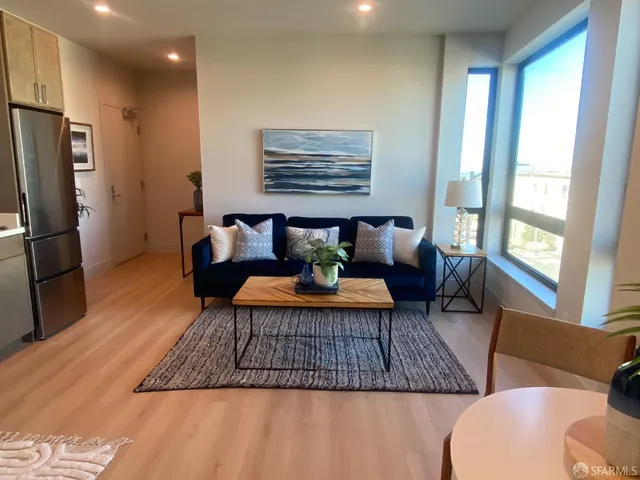 $3,600 | 3945 Judah Street, Unit 305, San Francisco, CA 94122