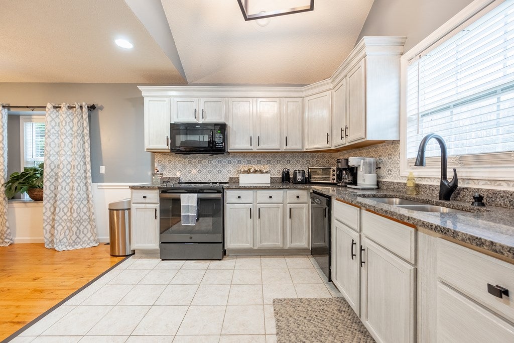 835 Ivanhoe Road Max Meadows, VA 24360 - Photo 22 of 75 Gallery Image 22