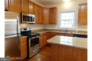 10747 Gordon Road Spotsylvania, VA 22553 - Photo 4 of 29 Kitchen