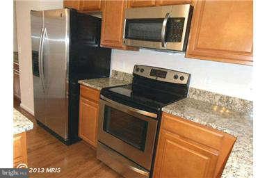 10747 Gordon Road Spotsylvania, VA 22553 - Photo 5 of 29 Kitchen