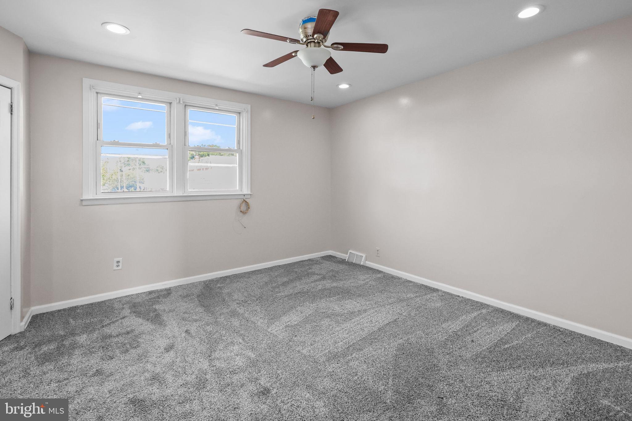 6607 Tabor Avenue Philadelphia, PA 19111 - Photo 15 of 27
