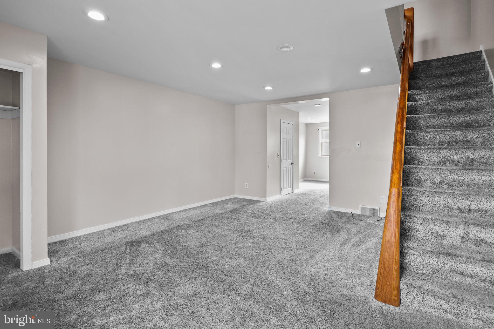 6607 Tabor Avenue Philadelphia, PA 19111 - Photo 5 of 27