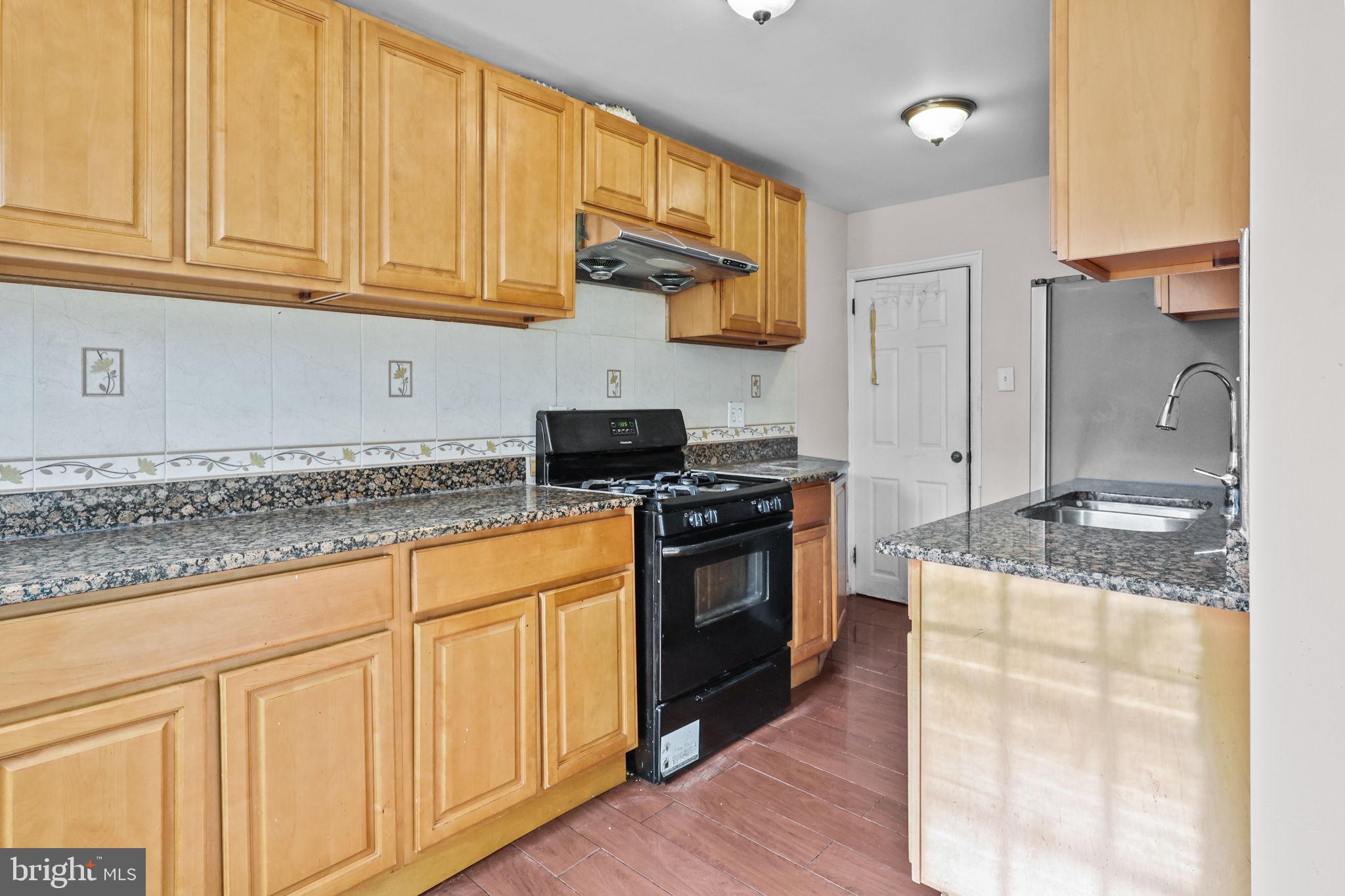 6607 Tabor Avenue Philadelphia, PA 19111 - Photo 7 of 27