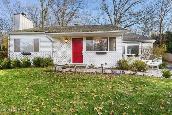 $7,500 | 17 Circle Drive, Greenwich, CT 06830