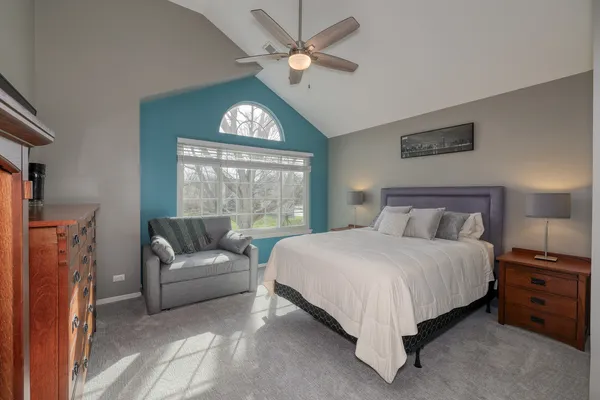 $329,000 | 30-w006 Willow Court, Warrenville, IL 60555