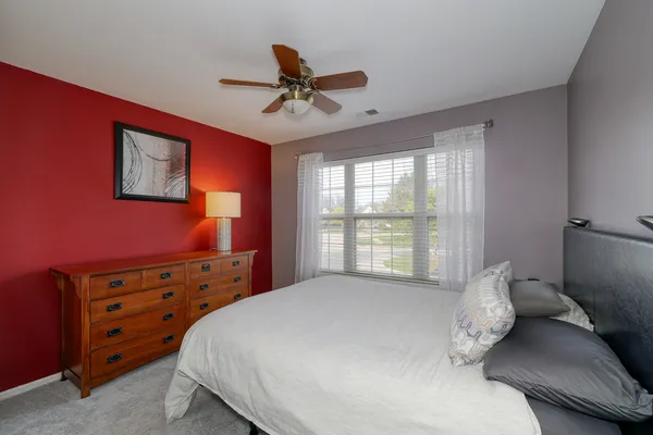 $329,000 | 30-w006 Willow Court, Warrenville, IL 60555