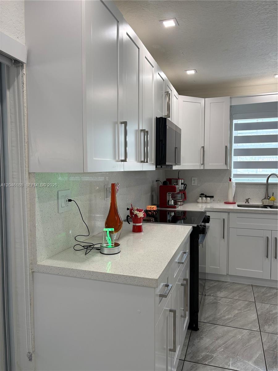 734 East 39th Street Hialeah, FL 33013 - Photo 11 of 55