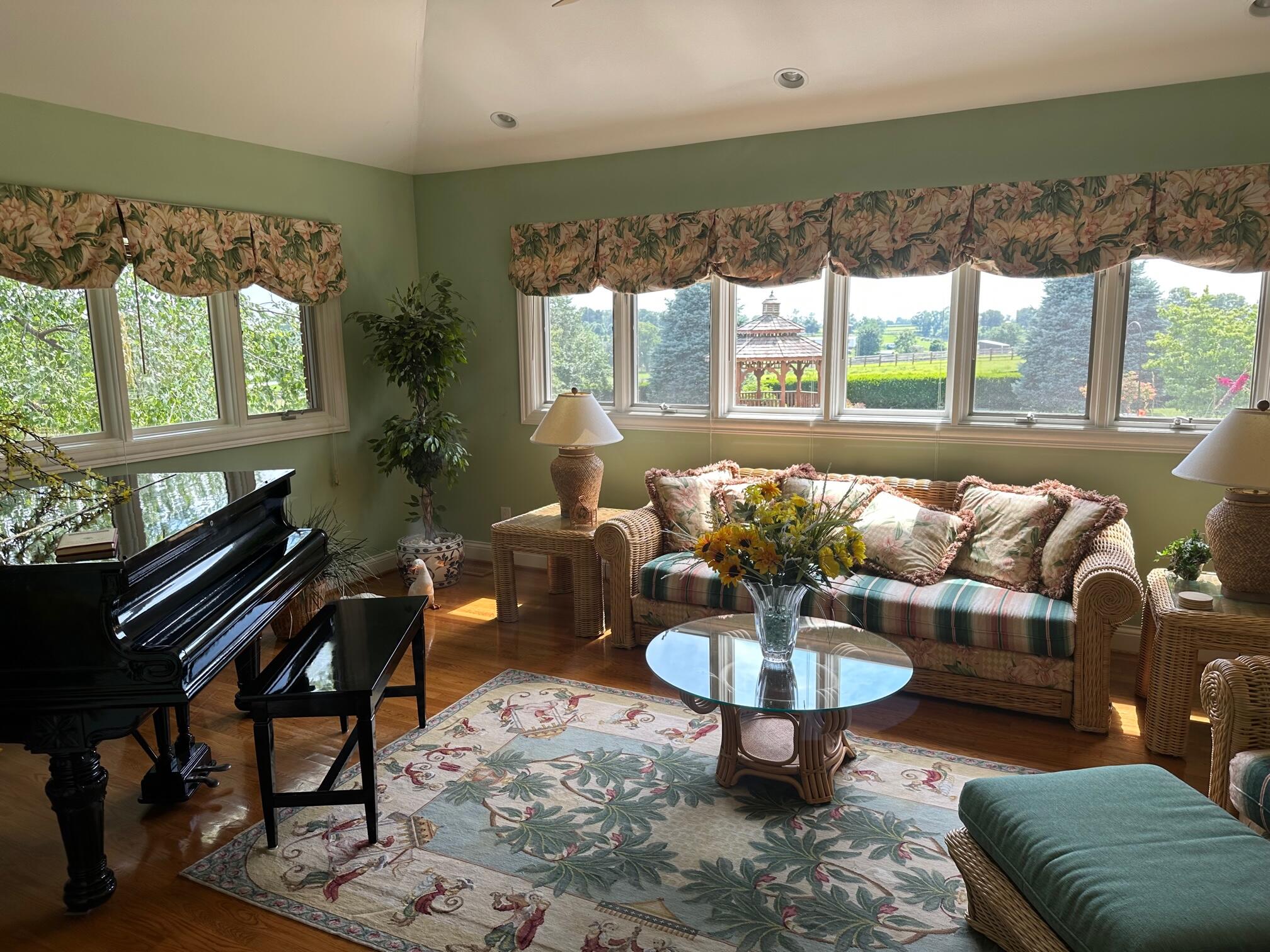1485 McCowans Ferry Road Versailles, KY 40383 - Photo 8 of 39 sunroom view