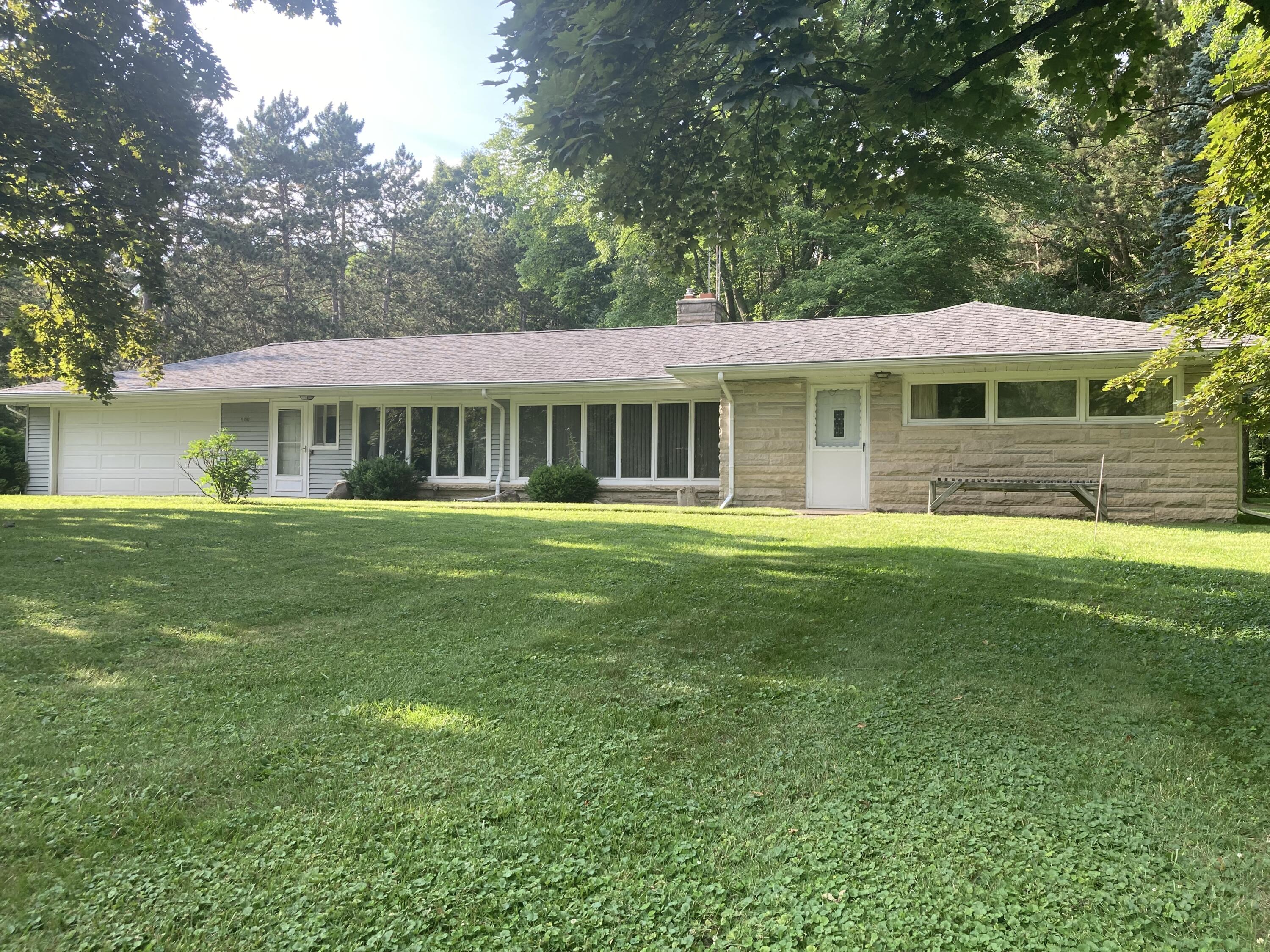 5491 Hoag Road Battle Creek, MI 49015 - Photo 2 of 30 4