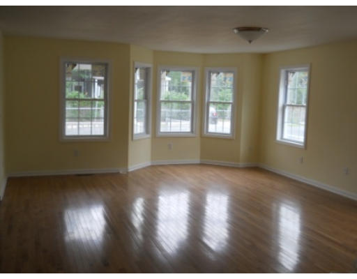 287 Central Street Springfield, MA 01105 - Photo 7 of 9 Gallery Image 7