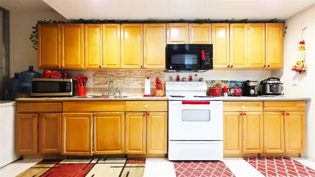 $465,000 | 475 North Arboleda Street, Clewiston, FL 33440