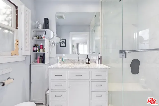 $1,695,000 | 613 North Plymouth Boulevard, Los Angeles, CA 90004