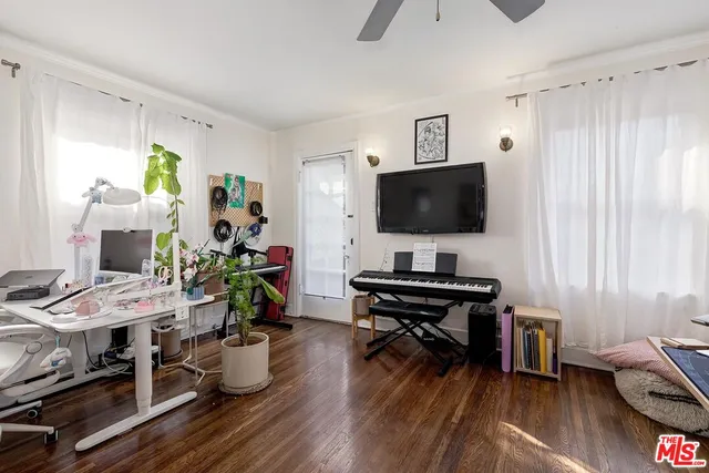 $1,695,000 | 613 North Plymouth Boulevard, Los Angeles, CA 90004