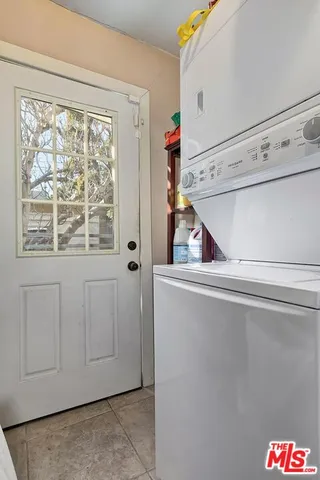 $1,695,000 | 613 North Plymouth Boulevard, Los Angeles, CA 90004