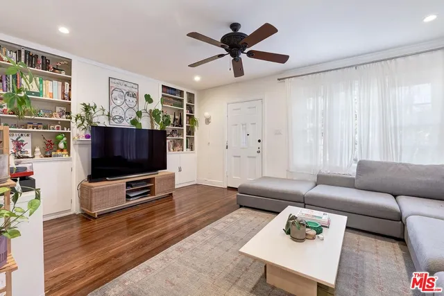 $1,695,000 | 613 North Plymouth Boulevard, Los Angeles, CA 90004