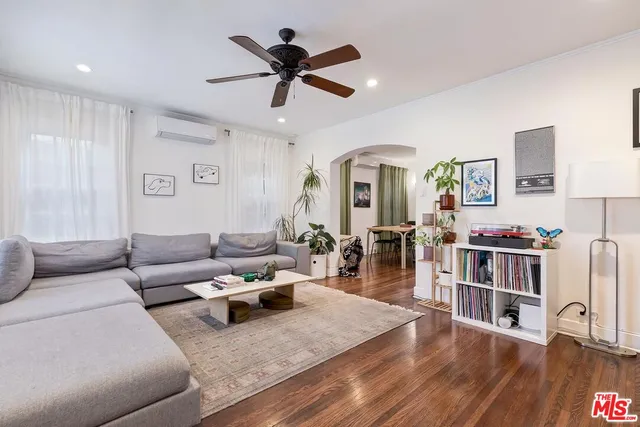 $1,695,000 | 613 North Plymouth Boulevard, Los Angeles, CA 90004