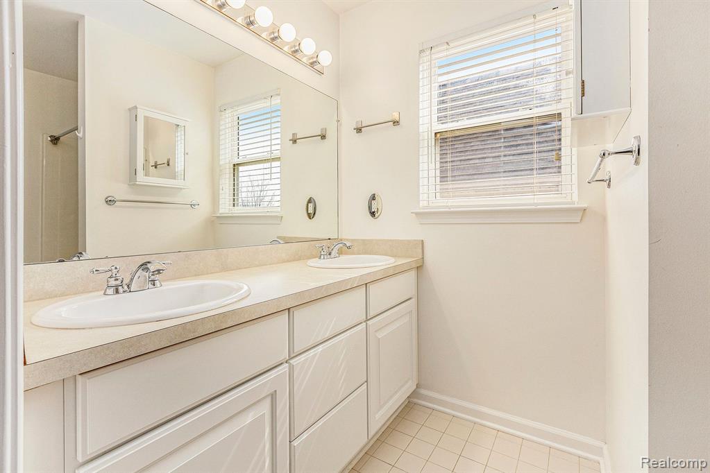 1740 South Maple Road Ann Arbor, MI 48103 - Photo 26 of 34