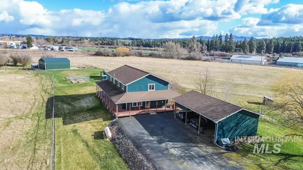$734,900 | 1277 Kennedy Ford Road, Potlatch, ID 83855