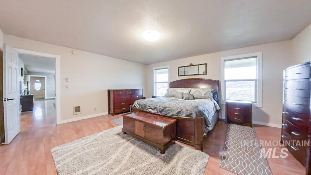1277 Kennedy Ford Road Potlatch, ID 83855 - Photo 17 of 49 Primary suite located on the main level.