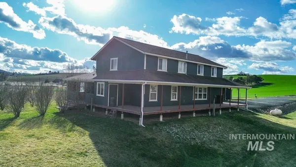 $749,900 | 1277 Kennedy Ford Road, Potlatch, ID 83855