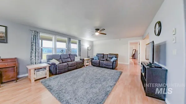 $749,900 | 1277 Kennedy Ford Road, Potlatch, ID 83855