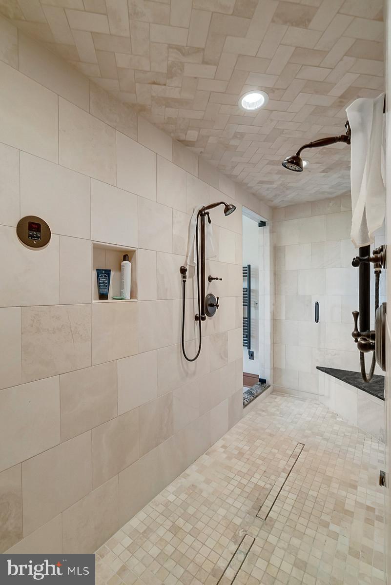 13036 Old Stillhouse Road Boston, VA 22713 - Photo 17 of 75 a bathroom with a shower