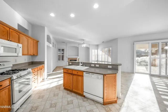 $725,000 | 10145 Lucente Way, Reno, NV 89521