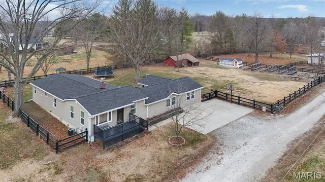 $400,000 | 31 St Joseph, Defiance, MO 63341