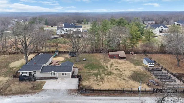 $400,000 | 31 St Joseph, Defiance, MO 63341