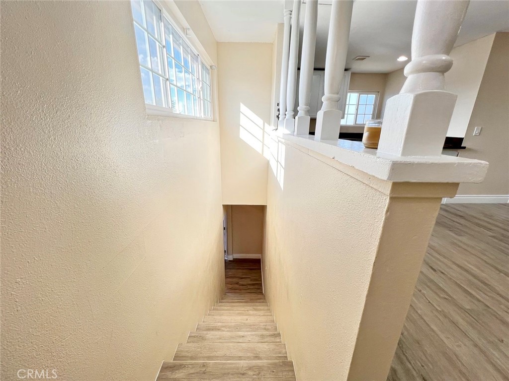 900 South Hayward Street Anaheim, CA 92804 - Photo 28 of 38 a view of a bathroom from the hallway