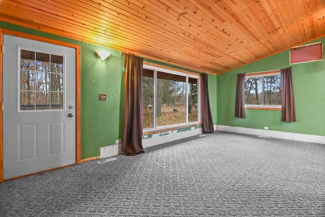 $450,000 | W2069 Elk Court, Montello, WI 53949