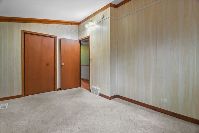 $450,000 | W2069 Elk Court, Montello, WI 53949