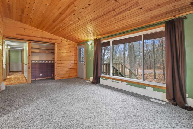 $450,000 | W2069 Elk Court, Montello, WI 53949