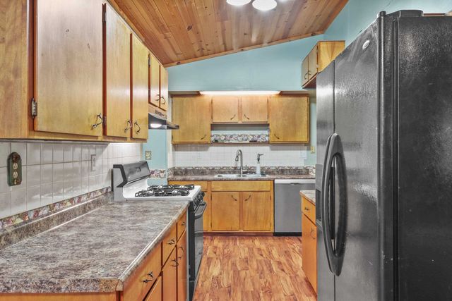 $450,000 | W2069 Elk Court, Montello, WI 53949