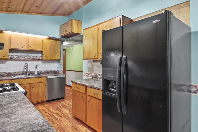 $440,000 | W2069 Elk Court, Montello, WI 53949