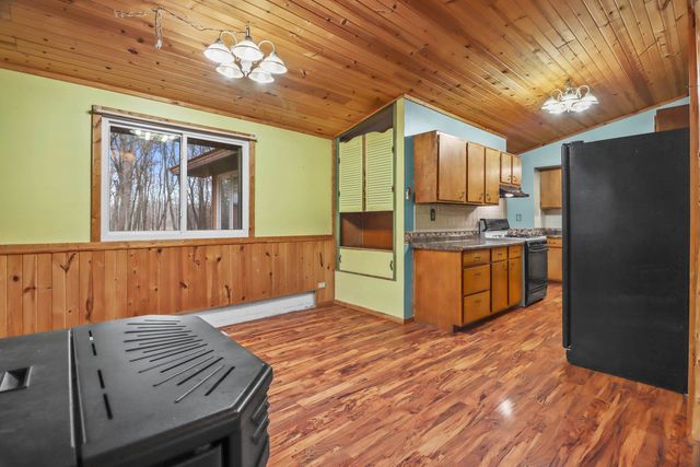 $450,000 | W2069 Elk Court, Montello, WI 53949