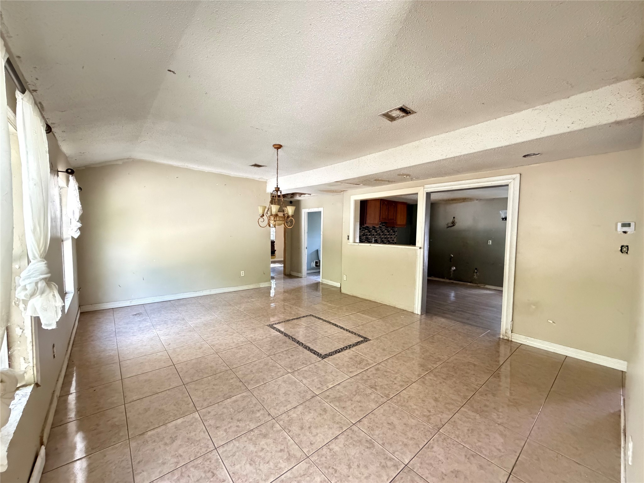 735 Pecan Street Fresno, TX 77545 - Photo 3 of 7 a view of a livingroom with a furniture