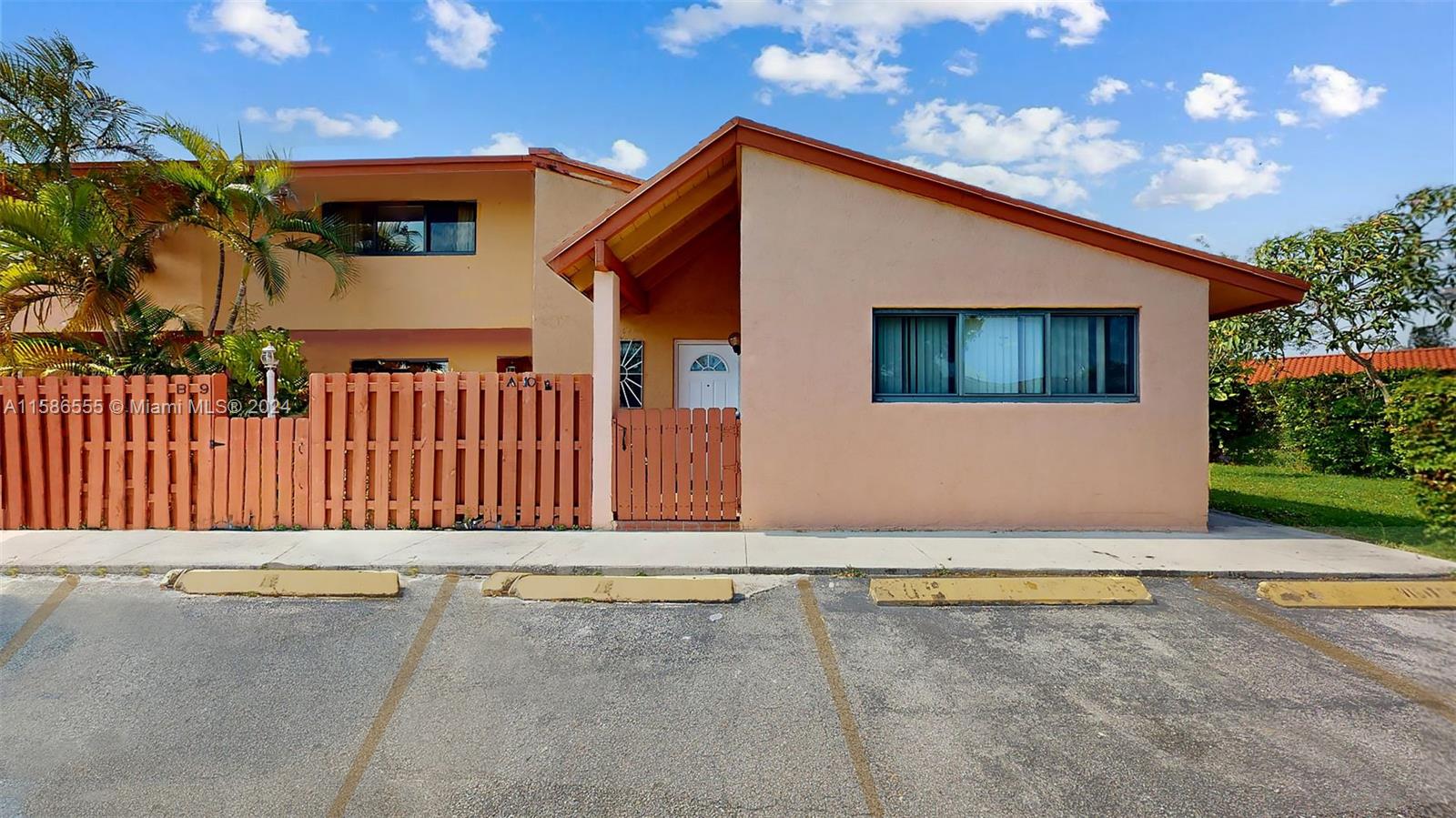 1030 Southwest 87th Ave Unit A10  