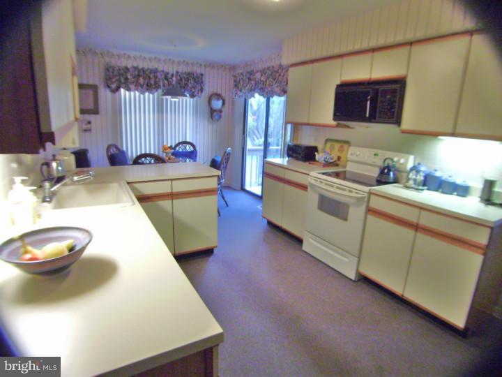 44 Harrison Road East West Chester, PA 19380 - Photo 8 of 24 Kitchen