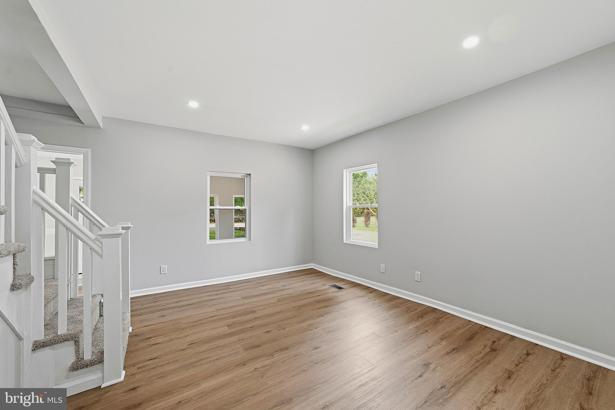 281 Friendship Road Cranbury, NJ 08512 - Photo 15 of 37