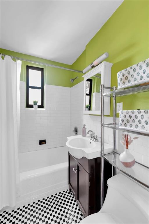 7259 Shore Road, Unit 5H Brooklyn, NY 11209 - Photo 7 of 11