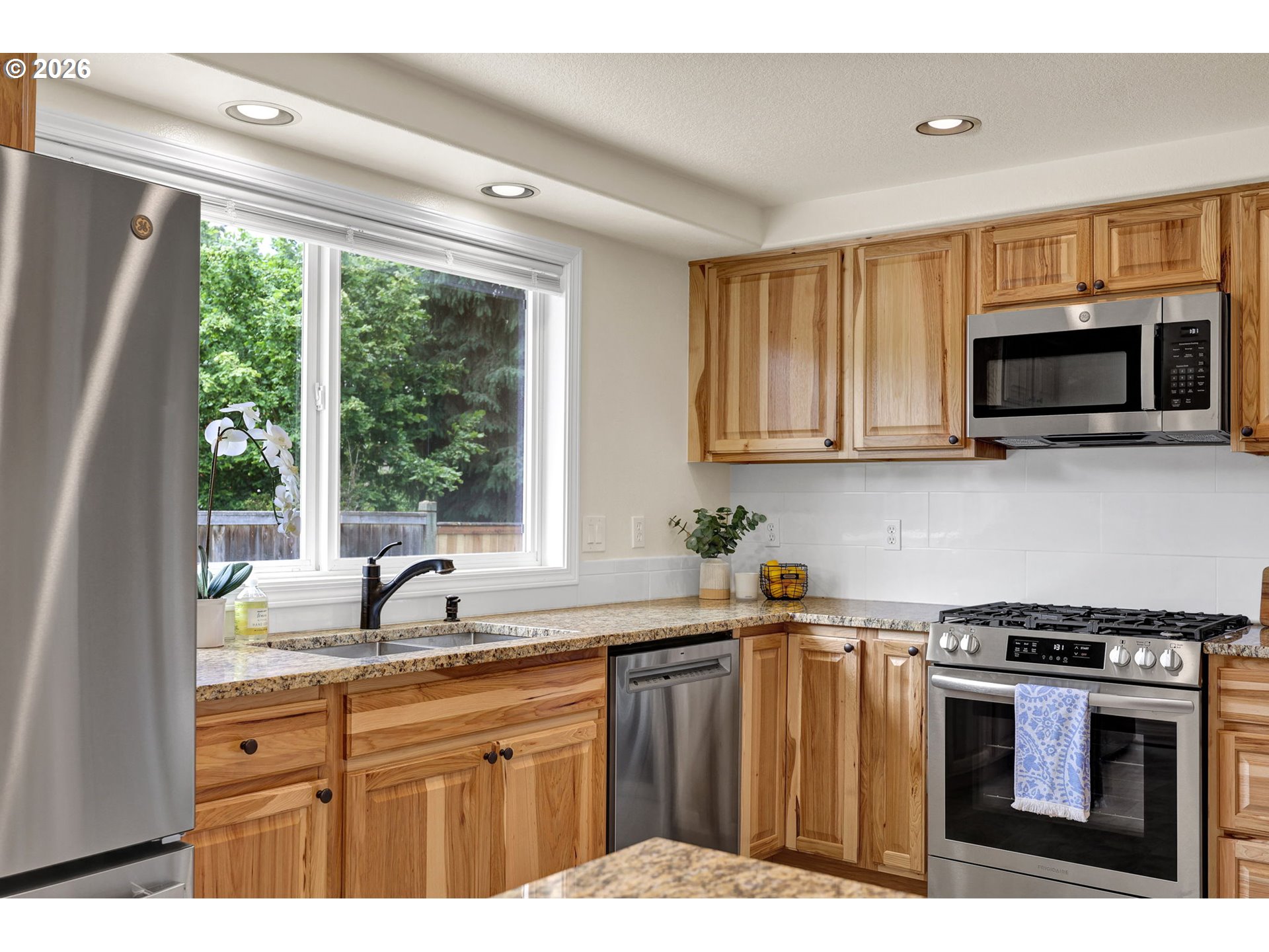 2954 Brett Loop Eugene, OR 97404 - Photo 14 of 46